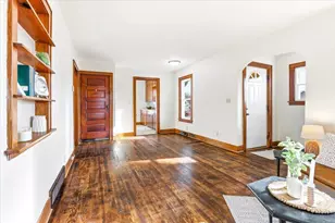 409 11th St, Baraboo, WI 53913 - Photo 7