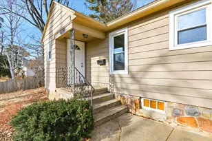 409 11th St, Baraboo, WI 53913 - Photo 37