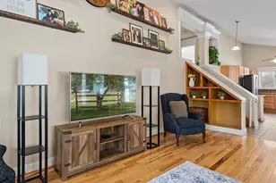 144 Meadowview Dr, Baraboo, WI 53913 - Photo 5