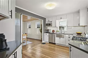 625 S Madison St, Stoughton, WI 53589 - Photo 5