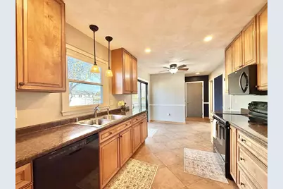 2525 Mt Vernon Avenue, Janesville, WI 53545 - Photo 7