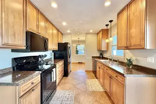 2525 Mt Vernon Ave, Janesville, WI 53545 - Photo 9