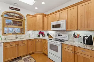 E9291 Pebblebeach Dr, Wisconsin Dells, WI 53965 - Photo 13