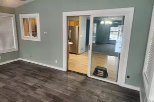 1208 Victoria Cir, Baraboo, WI 53913 - Photo 7