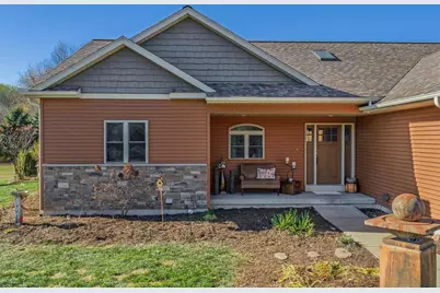 5615 S Granite Lane, Baraboo, WI 53913 - Photo 5