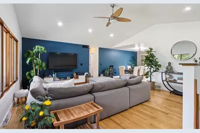 911 Gillette Lane, Wisconsin Dells, WI 53965 - Photo 7