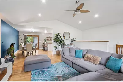 911 Gillette Lane, Wisconsin Dells, WI 53965 - Photo 11