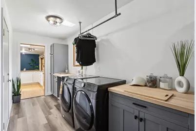 911 Gillette Lane, Wisconsin Dells, WI 53965 - Photo 23