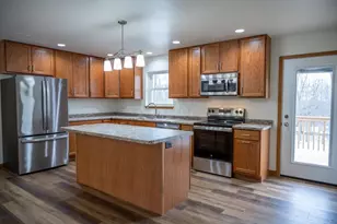 513 Oak Grove Drive, Necedah, WI 54646 - Photo 7