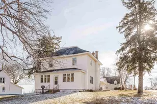 417 W Division St, Ridgeville, WI 53533 - Photo 41