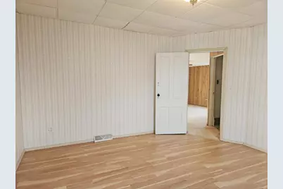 215 N Main Street, Reeseville, WI 53579 - Photo 13