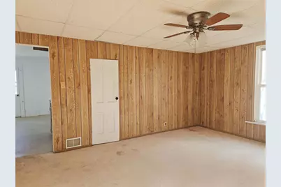 215 N Main Street, Reeseville, WI 53579 - Photo 11