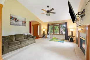 1171 Carriage Dr, Sun Prairie, WI 53590 - Photo 9