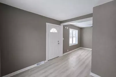 1816 S Grant Avenue, Janesville, WI 53546 - Photo 5