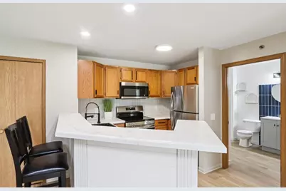 33A Grand Canyon Drive #110, Lake Delton, WI 53913 - Photo 5