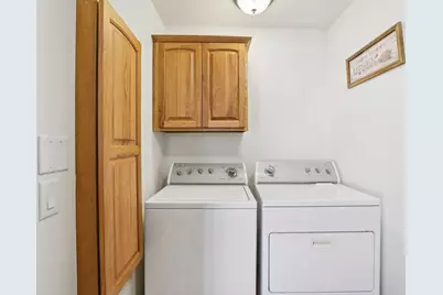 1140 S Gillette Drive #5, Dell Prairie, WI 53965 - Photo 25