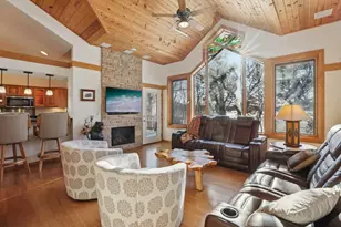 1140 S Gillette Dr, Dell Prairie, WI 53965 - Photo 3