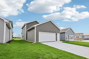 523 Trysil Aly N, Stoughton, WI 53589 - Photo 3