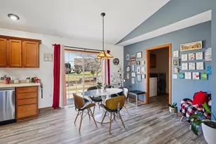 724 Eastridge Dr, Reedsburg, WI 53959 - Photo 15