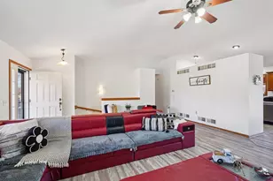 724 Eastridge Dr, Reedsburg, WI 53959 - Photo 13