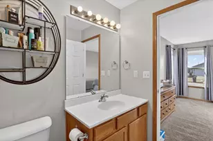 1627 Redwood Dr, Janesville, WI 53548 - Photo 23