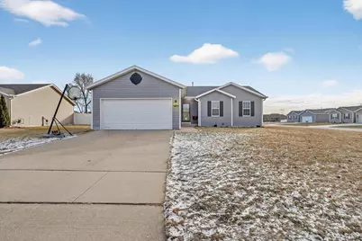 1627 Redwood Drive, Janesville, WI 53548 - Photo 5