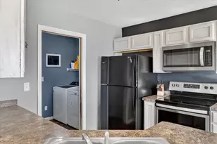 1627 Redwood Dr, Janesville, WI 53548 - Photo 17