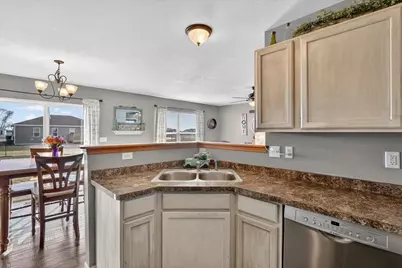 1627 Redwood Drive, Janesville, WI 53548 - Photo 19