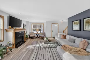 705 Cricket Ln, Madison, WI 53562 - Photo 7