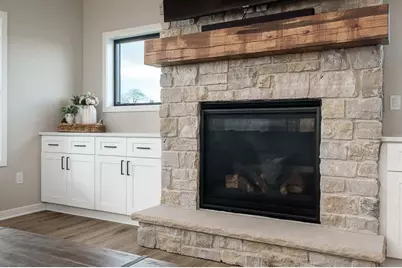 139 E Evergreen Lane, Milton, WI 53525 - Photo 7