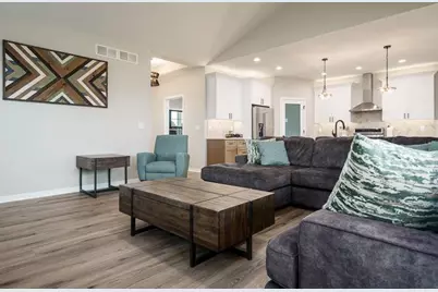 139 E Evergreen Lane, Milton, WI 53525 - Photo 9