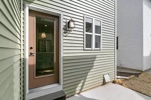 2811 Crinkle Root Dr, Fitchburg, WI 53711 - Photo 23