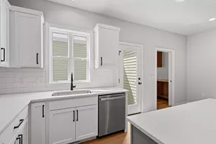 2811 Crinkle Root Dr, Fitchburg, WI 53711 - Photo 15