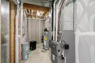 2811 Crinkle Root Dr, Fitchburg, WI 53711 - Photo 63