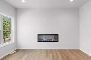 2811 Crinkle Root Dr, Fitchburg, WI 53711 - Photo 31