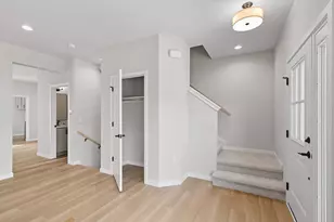 2811 Crinkle Root Dr, Fitchburg, WI 53711 - Photo 41