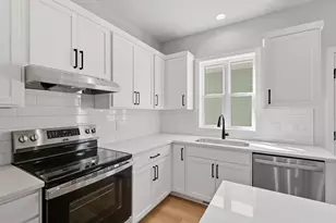 2811 Crinkle Root Dr, Fitchburg, WI 53711 - Photo 15