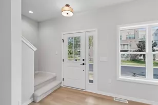 2811 Crinkle Root Dr, Fitchburg, WI 53711 - Photo 39