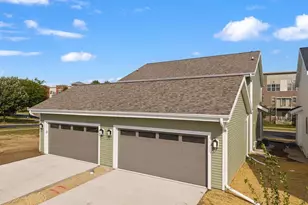 2811 Crinkle Root Dr, Fitchburg, WI 53711 - Photo 79