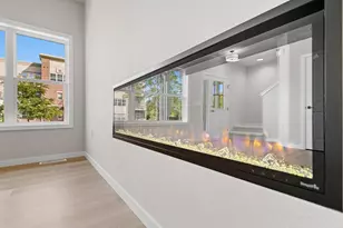 2811 Crinkle Root Dr, Fitchburg, WI 53711 - Photo 33