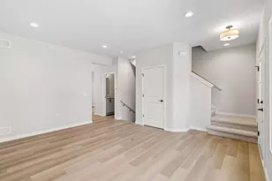 2811 Crinkle Root Dr, Fitchburg, WI 53711 - Photo 37