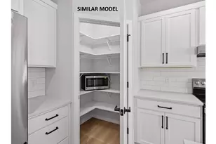 2813 Crinkle Root Dr, Fitchburg, WI 53711 - Photo 11