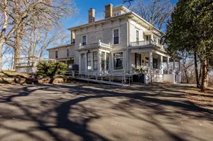 2200 W Memorial Dr, Janesville, WI 53548 - Photo 3