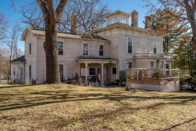 2200 W Memorial Drive, Janesville, WI 53548 - Photo 5