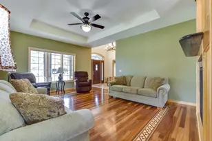 1260 Hanover Trail, Waunakee, WI 53597 - Photo 7