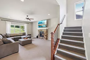 204 Westmorland Dr, Mount Horeb, WI 53572 - Photo 13