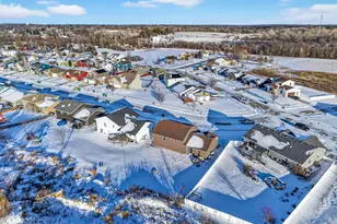 585 Falk Dr, Edgerton, WI 53534 - Photo 25