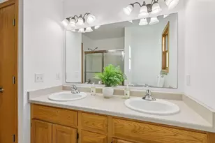 1238 Jasmine Dr, Madison, WI 53719 - Photo 23