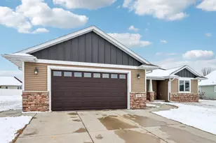 2021 Goldfinch Ln, Sauk City, WI 53583 - Photo 3