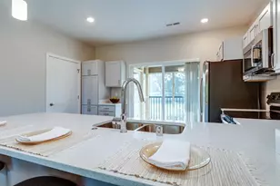 2674 Notre Dame Dr, Fitchburg, WI 53711 - Photo 17